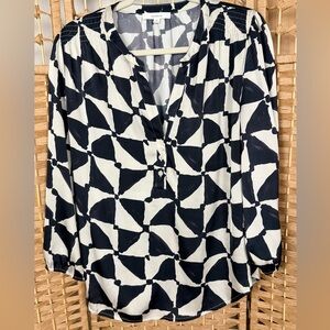 Fun 2 Fun Black and White Flowy Long Sleeve Blouse Size Medium